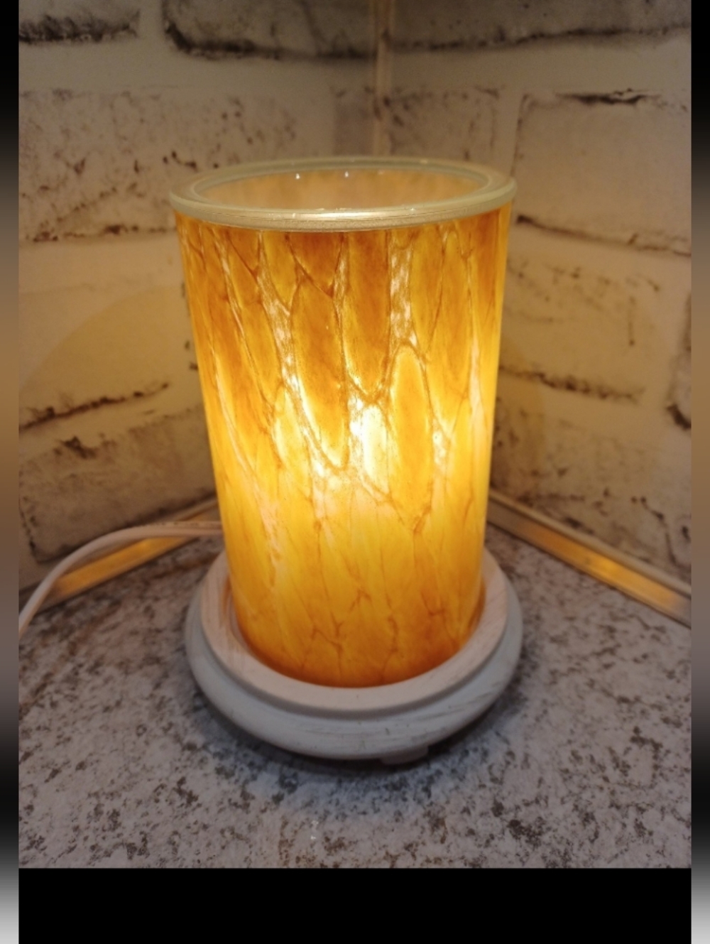 Tan Art Glass & White base Pink Zebra Simmer Pot Wax Warmer warms oil